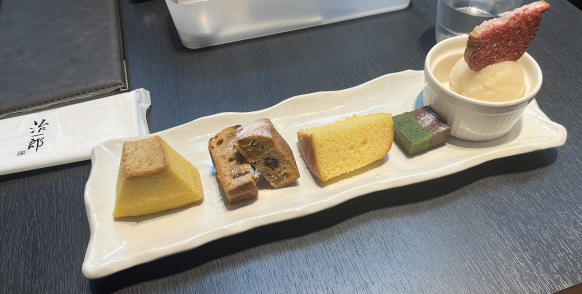 2025-09/1758886536_-